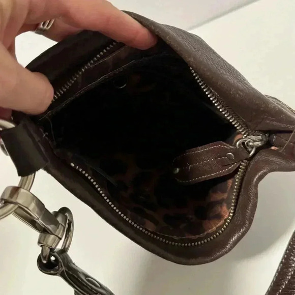 b makowsky crossbody purse - Picture 3 of 11